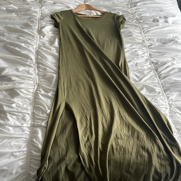 Olive green T-shirt dress - Picture 5 of 5